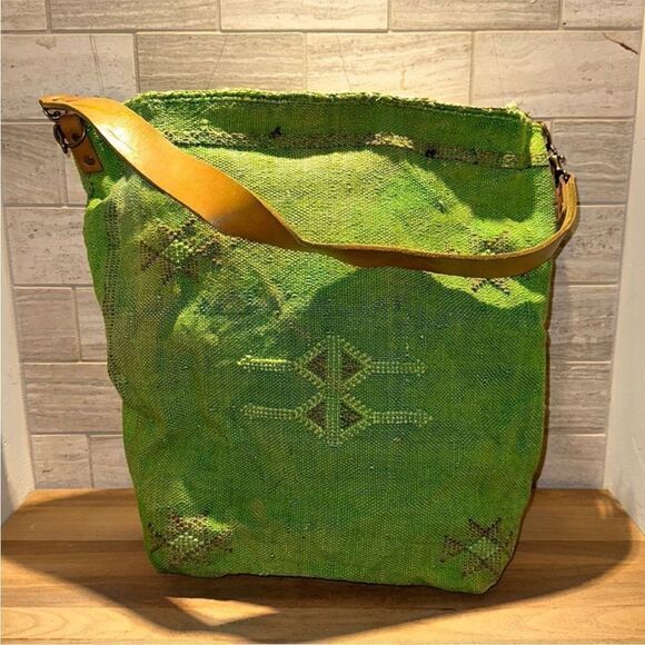 Free People Handbags - Free People Jenna Bee Handmade Cactus Silk Tote Green NWOT